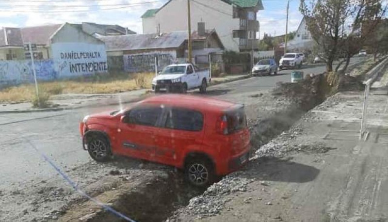 El FIAT Uno no puedo continuar su marcha.