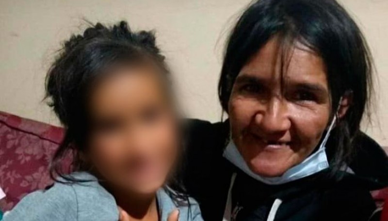 La madre de la niña M abandonó el lugar donde se estaba rehabilitando de su adicción a las drogas