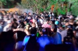 Fiestas clandestinas: proponen sancionar a los que asistan con trabajos comunitarios