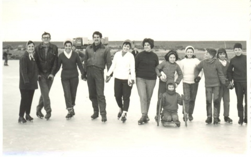 La chueca y los trineos, actividades características de la Provincia de Santa Cruz. 