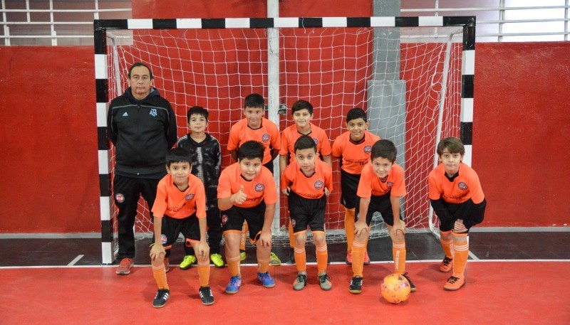 En tres gimnasios simultáneamente se jugó la Liga Municipal de FUTSAL