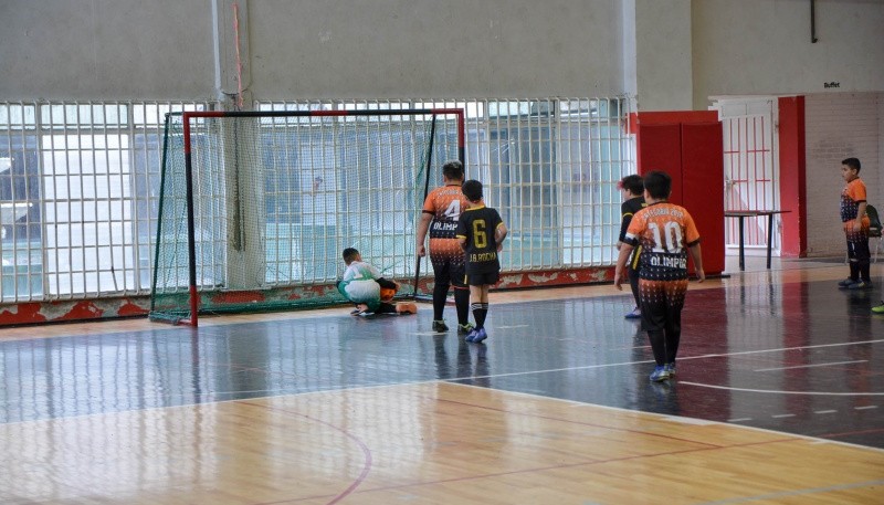 Se jugó otra fecha de la Liga Municipal de FUTSAL 