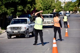 Agentes de tránsito quisieron cobrar coimas y quedarán cesanteados