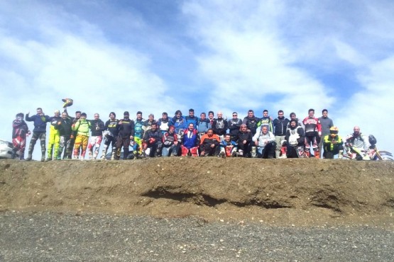 La familia del enduro reunida. 