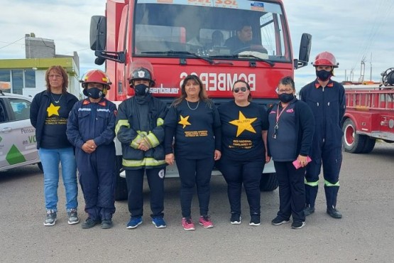 Bomberos junto a Estrellas Amarillas