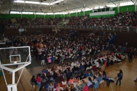 Cierre de año con bingo navideño