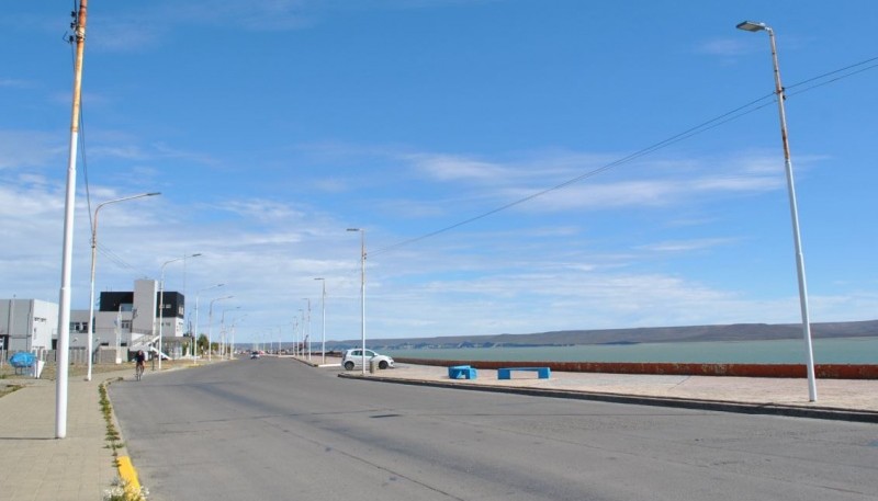 Pide que corten la Avenida Almirante Brown, desde Magallanes hasta Avenida Sureda, para que vuelva a ser peatonal como lo fue en el verano del 2021. 