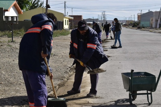 Realizaron limpieza en el Barrio Evita