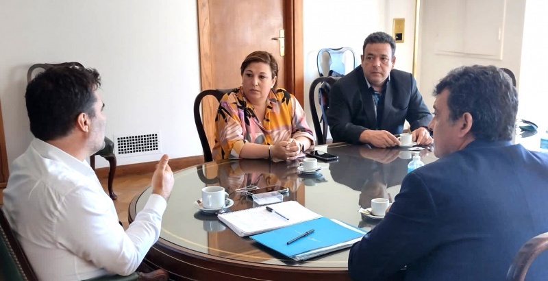 Reunión con el secretario de energía 