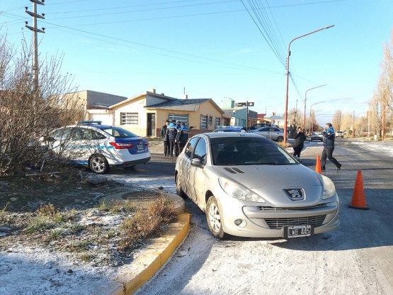 En el lugar quedó el rodado del policía, el cual no tenía daños.  