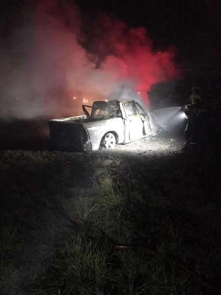 El conductor de la camioneta murió en el lugar. 