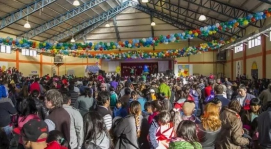 Estalló El Calafate con la presentación del “Sapo Pepe”