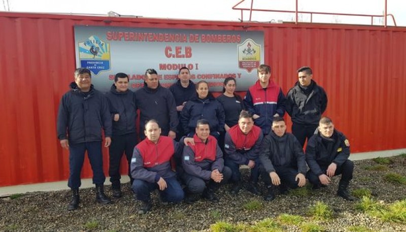 Bomberos finalizaron con éxito curso de CEDoP