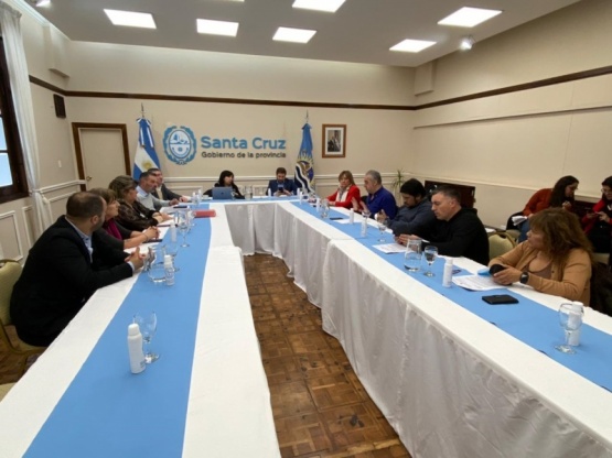 Educación se reunió con Diputados en Casa de Gobierno