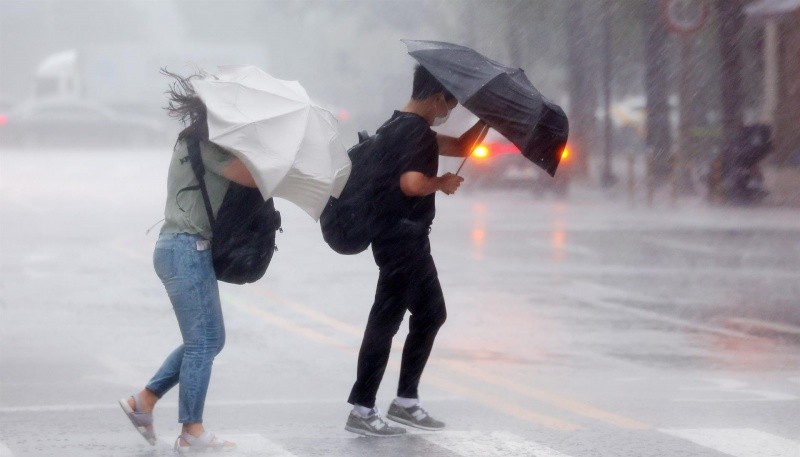 Se esperan lluvias aisladas durante la jornada de la tarde/noche.