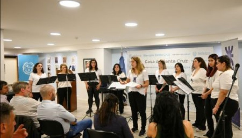 El Coro Femenino UTN se presentó en la Casa de Santa Cruz