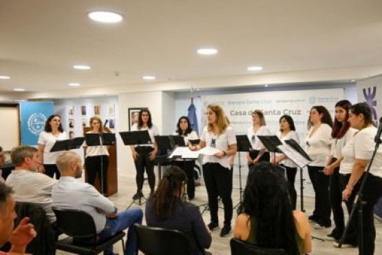 El Coro Femenino UTN se presentó en la Casa de Santa Cruz