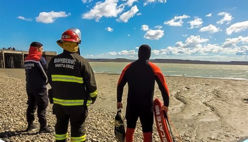 Bomberos realiza recomendaciones por las aguas de Río Gallegos