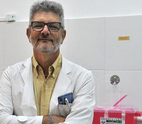 Dr. Daniel Stecher, Jefe División Infectología del Hospital de Clínicas 