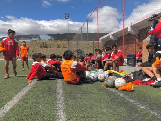 Con tres categorías viaja al Mundialito