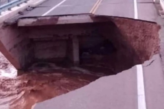 Temporal en Salta: se partió un puente en la ruta