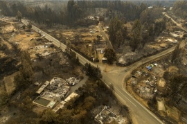 Hay 329 incendios forestales en Chile, que recibe ayuda de la Unión Europea