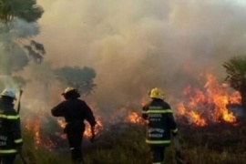 El fuego no da tregua: hay alerta por focos activos en siete provincias