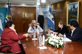 Alicia Kirchner recibió en audiencia a referentes de la Cooperadora del Hospital de Río Gallegos