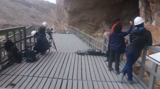 Televisión japonesa visitó la Cueva de las Manos