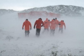 Daniel Filmus y Jorge Taiana supervisaron la recuperación de la Base Antártica Petrel