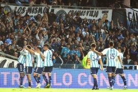 Racing se impuso a Huracán