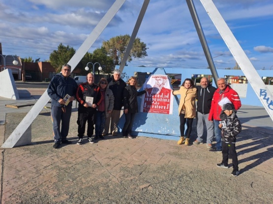 Reunión entre SADE, Junta Vecinal y municipio por la Plaza de los Poetas