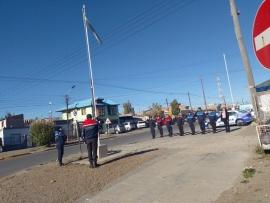 Izamiento Conmemorativo en honor a los héroes de Malvinas