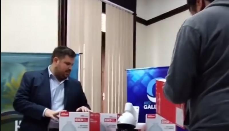 Seguridad hizo entrega de cámaras al Municipio de Río Gallegos 