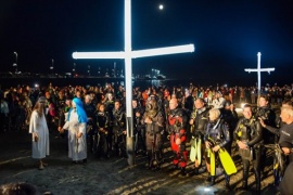 Hoy se realiza el Vía Crucis Submarino en Puerto Madryn