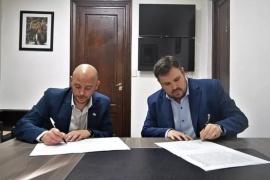 Firma de convenio para el Centro de Monitoreo de Río Turbio