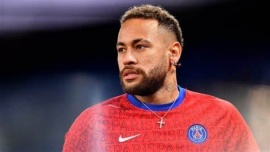 Los hinchas del PSG también insultaron a Neymar y lo increparon en su propia casa