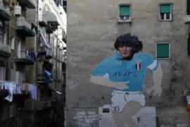 La historia de la ventana de Maradona que sólo se abre si Nápoli es campeón