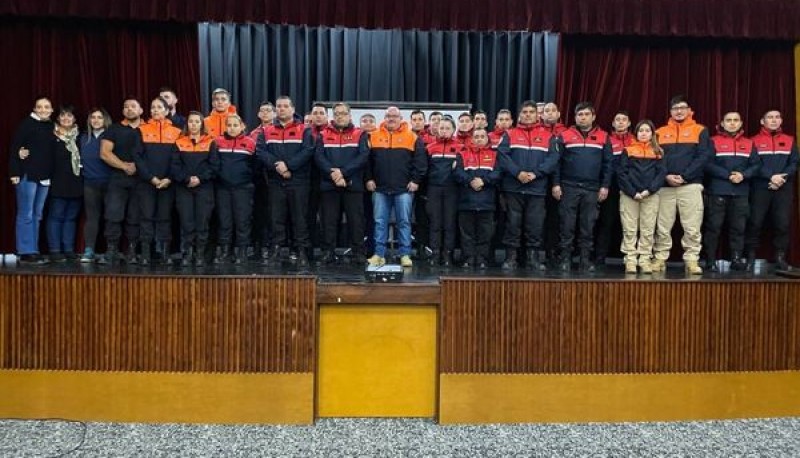 Protección Civil y bomberos se capacitaron en primeros auxilios emocionales 