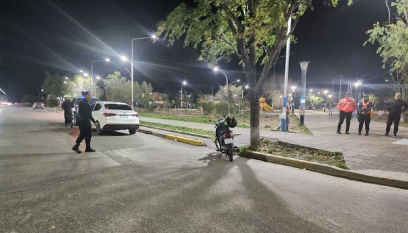 Colisión dejó daños materiales