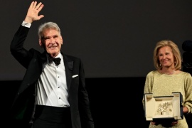 Emocionado hasta las lágrimas Harrison Ford recibe la Palma de Honor