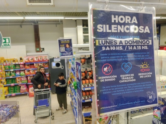 Comercios ya aplican “Hora Silenciosa” para atender a personas con TEA