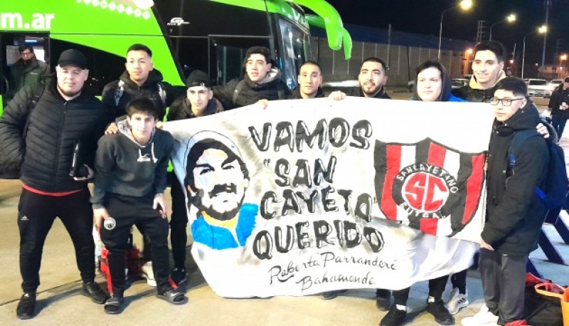 San Cayetano juega su primer partido en la Copa de Oro Sur en Trelew