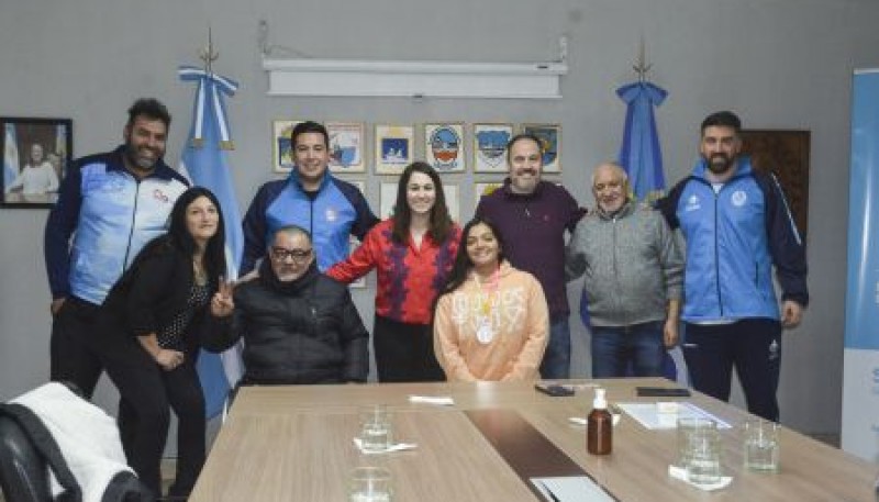 Autoridades de Desarrollo Social se reunieron con la subcampeona panamericana de básquet sobre silla de ruedas