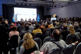 El Gobierno anunció créditos por $35.000 millones para cadena de gas y petróleo de Santa Cruz