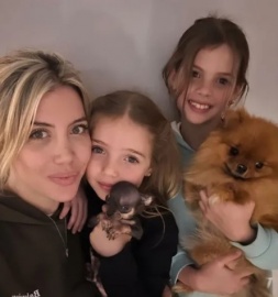 Wanda Nara asistió a un evento por primera vez tras su internación: lo hizo por sus hijas