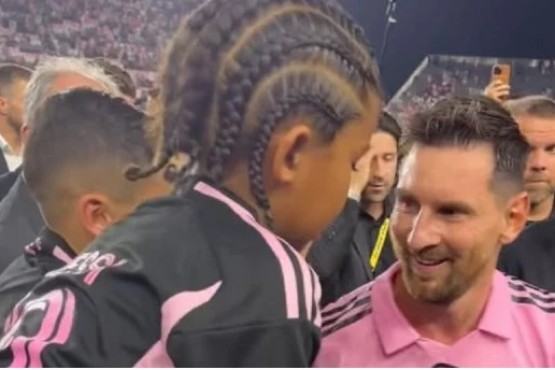 La emoción de los hijos de Kim Kardashian al sacarse una foto con Lionel Messi