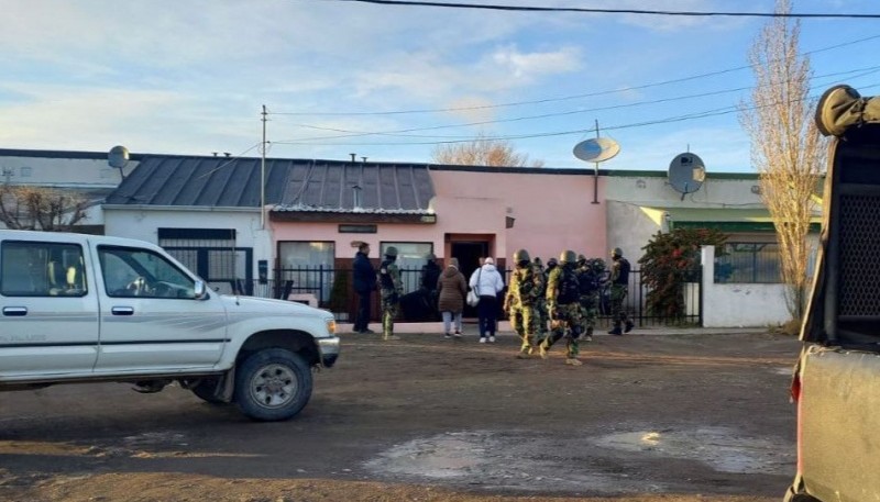 Detuvieron a un hombre tras allanamiento por desobediencia 