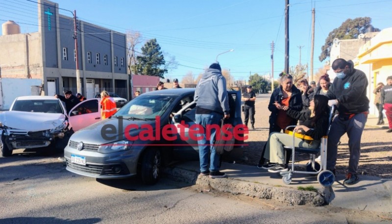 No respetó el paso y colisionó 