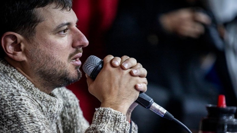 El precandidato por el Frente Patria Grande esperar los resultados en el sitio fundacional de la UTEP Foto Eugenia Neme